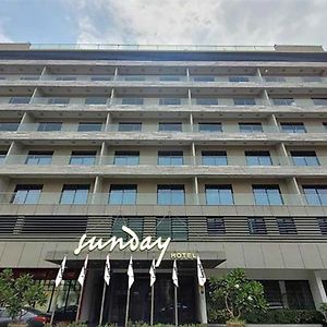 Sunday Luxury Downtown Adliya Formerly Jewel Hotel
